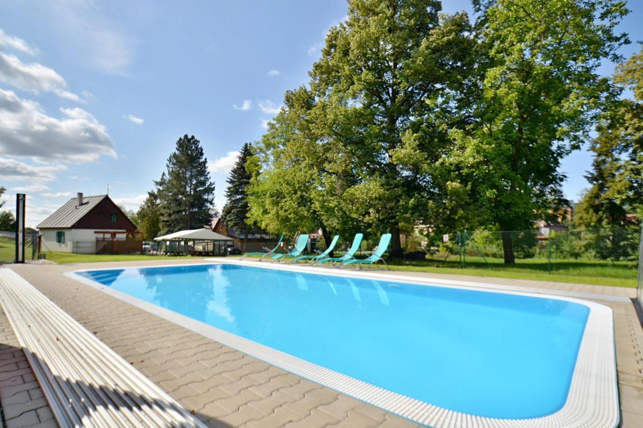 Ctyricitka Na Stastnem Kopci Villa Černý Důl Eksteriør bilde